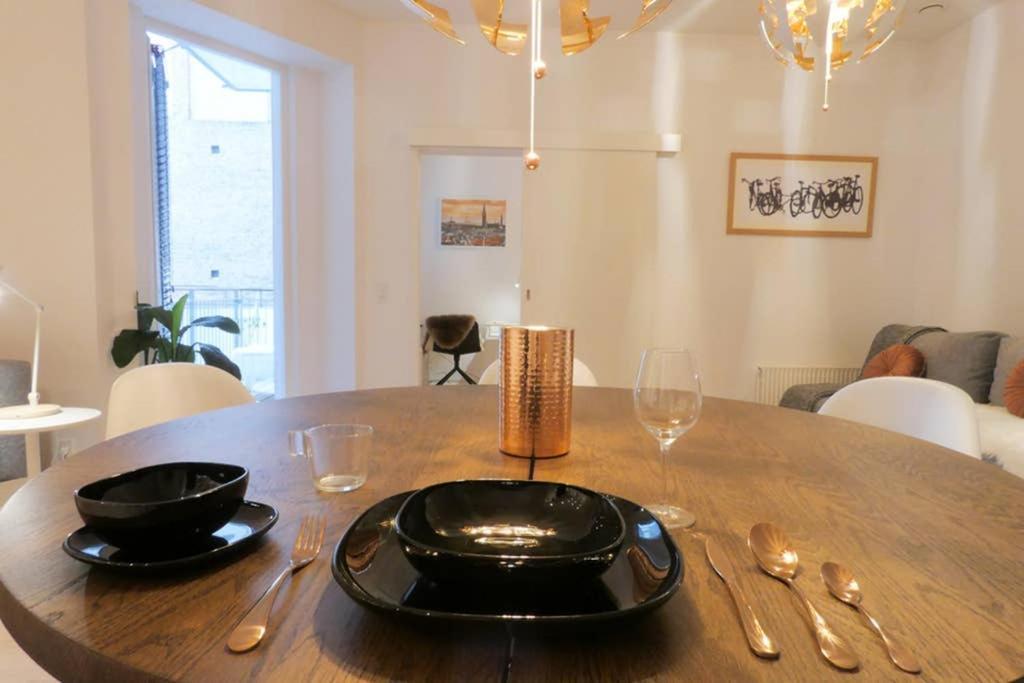 Exquisite Apartment, Convenient Location, 5. København
